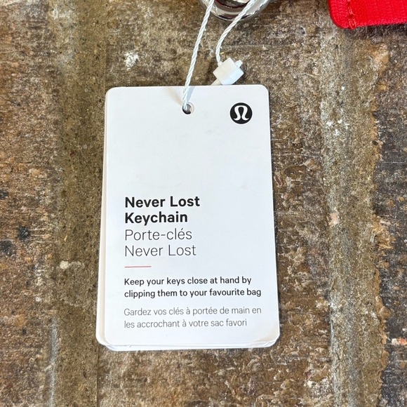 (SOLD) NWT Lululemon Never Lost Keychain In Lulu Red/White - Picture 4 of 5